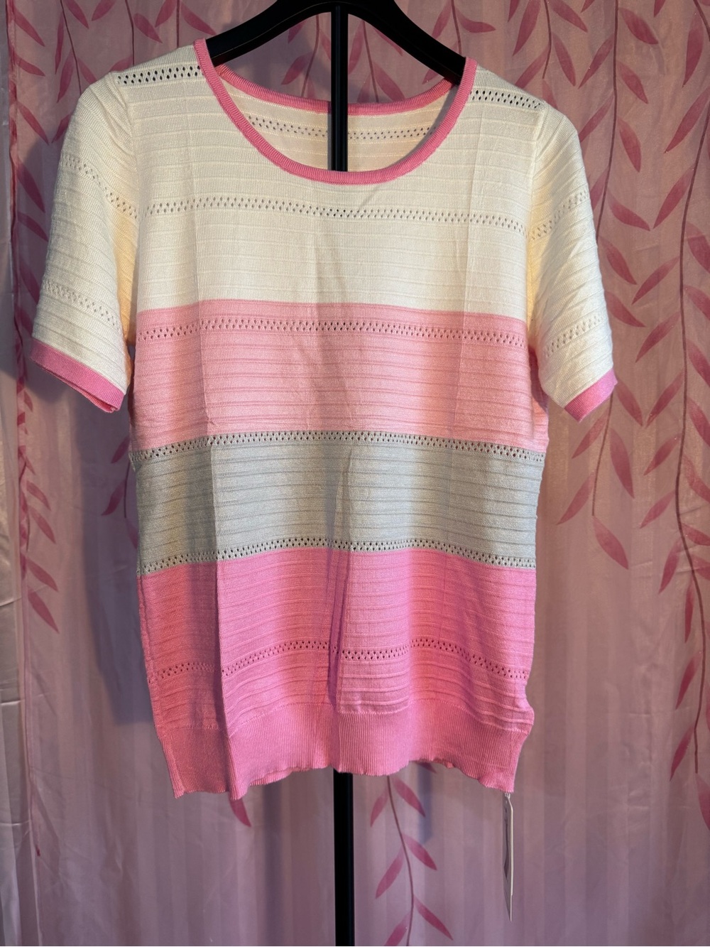 Women’s Short Sleeve Sweater NWT